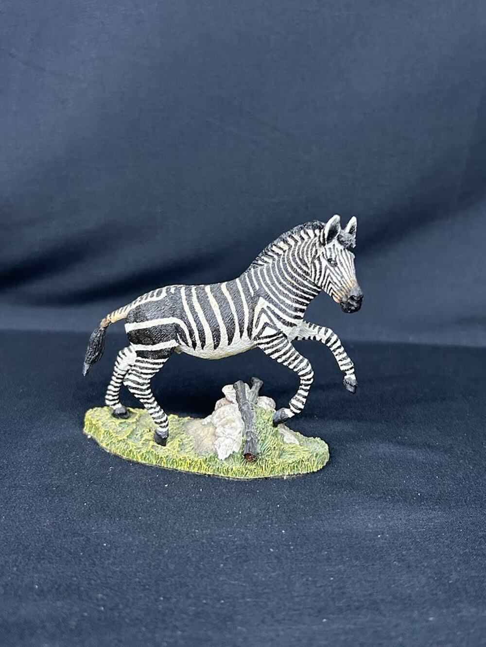 1987 Franklin Mint Equus Zebra Zebra Wildlife Preservation Trust Figurine